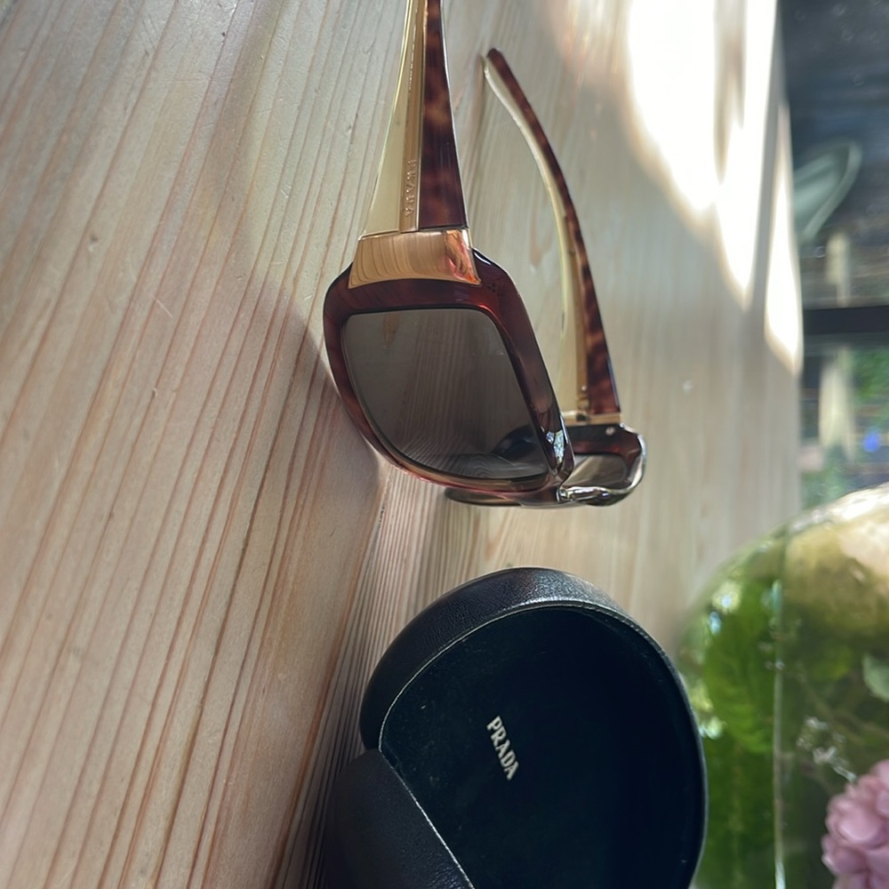 Prada Vintage Sunglasses SPR 01H 2 AU-5G1 - Picture 7 of 8